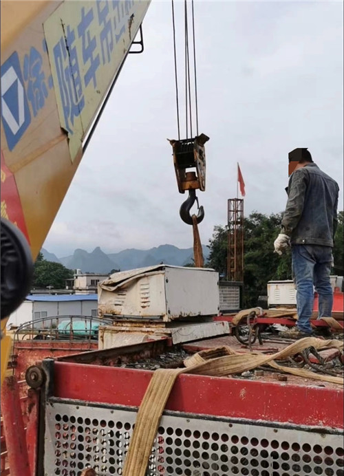 双台子区大件吊装搬运设备常用的施工手势信号解答