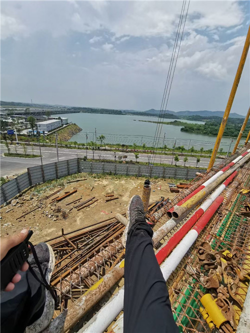 双台子区作业中发生设备损坏或人员意外，责任怎么划分？