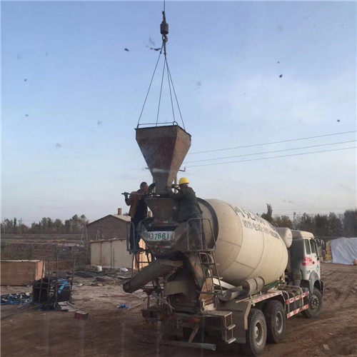 双台子区“精准瞄准”—— 吊车的 “定位导航” 技术