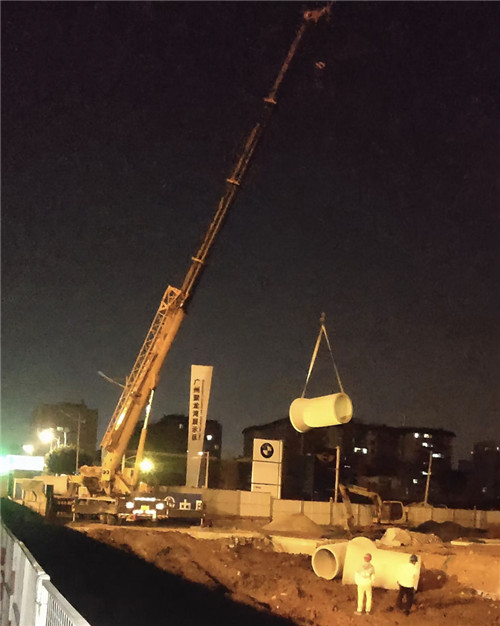 双台子区“弯臂矫正”—— 吊车的 “形变补偿” 技术