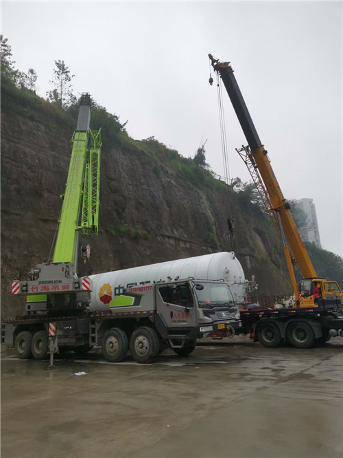 双台子区“不怕风雨冻”—— 吊车的 “恶劣环境适应” 技术